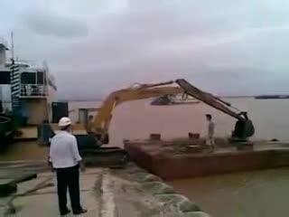 Kỹ thuật lái máy xúc đỉnh cao