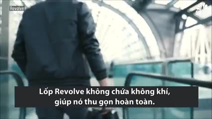 Xe lăn vượt địa hình hiểm trở cho người khuyết tật