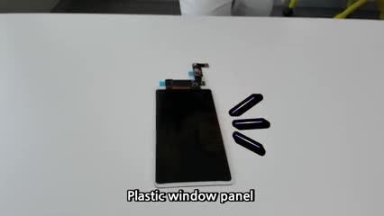 Màn hình không vỡ của Samsung bị đập bằng búa