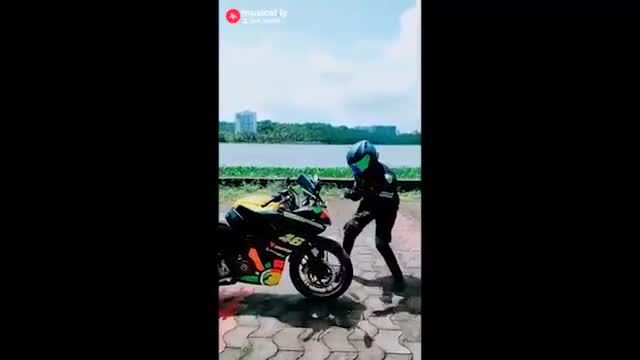 “Ngả mũ“ với điệu nhảy trên nền nhạc In My Feelings của các biker