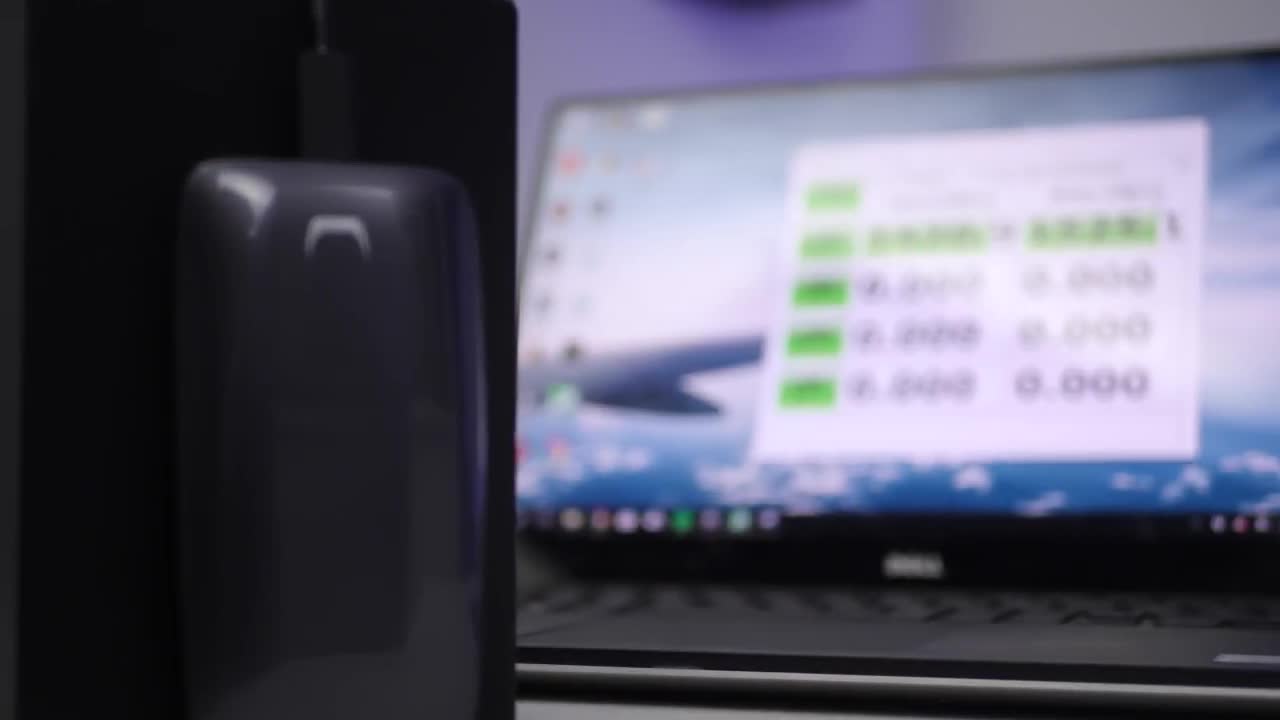 THE FASTEST EXTERNAL SSD EVER! [Samsung X5 Review INSANE SPEEDS!]