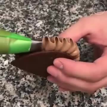 Sự sáng tạo mê hặc với bánh ngọt