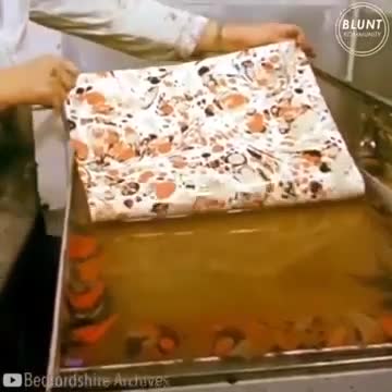 Nghệ thuật làm giấy cẩm thạch