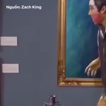 Màn biến tranh vẽ thành người thật ảo diệu của Zach King
