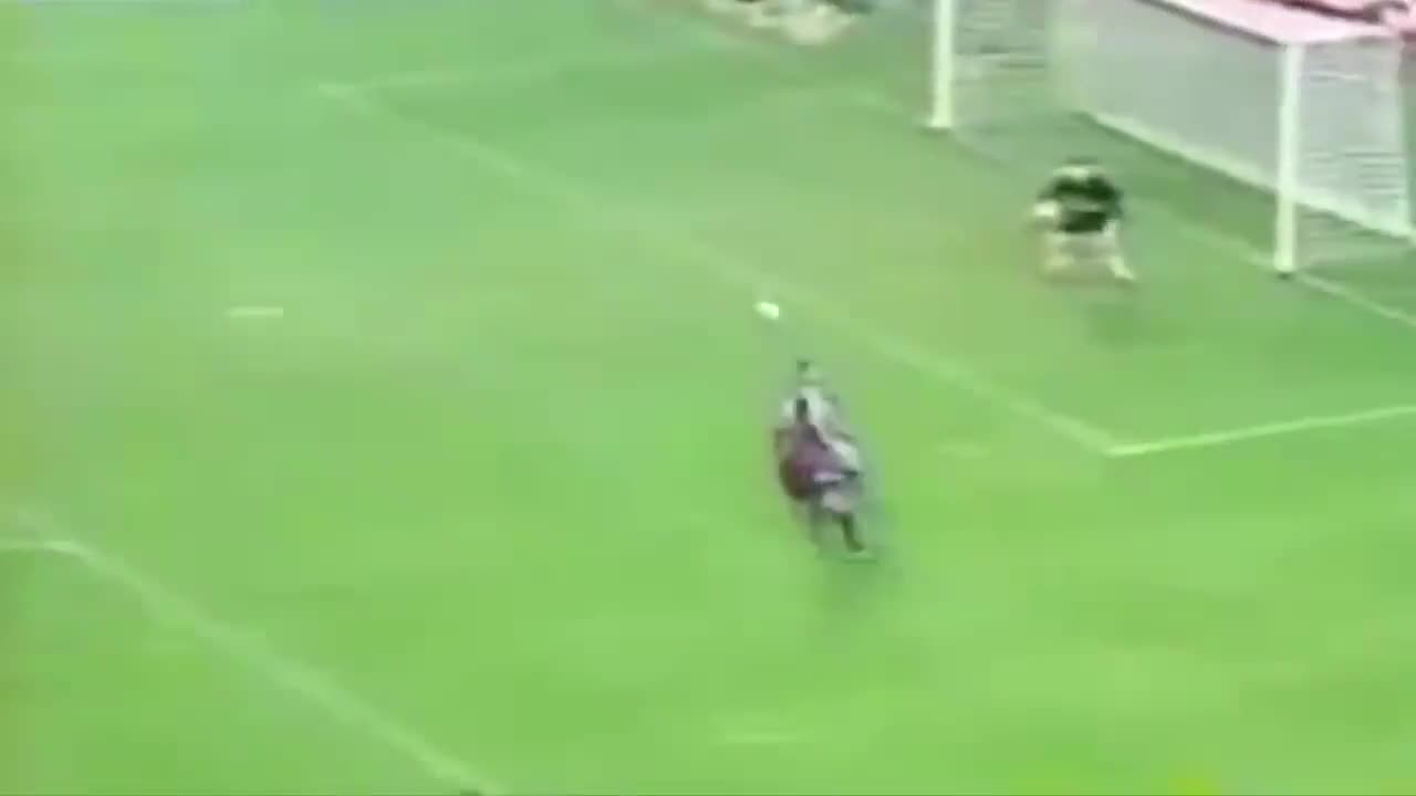 Những pha chạm bóng tinh tế