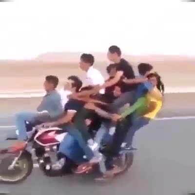 Vẫn còn bốc đầu được nữa