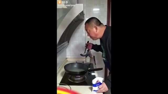 Cách nếm đồ ăn của người đàn ông khiến đầu bếp thế giới phải bái phục