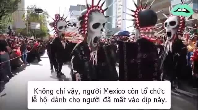 Kỳ lạ ngôi làng đào hài cốt người thân để lau dọn
