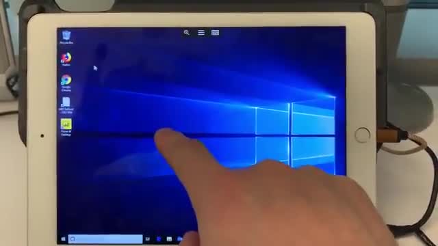 Mouse support with WVD on iOS coming soon.