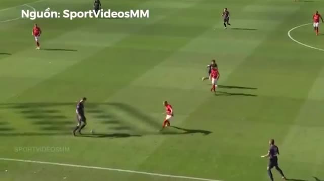 Những pha solo đẳng cấp của Kylian Mbappé