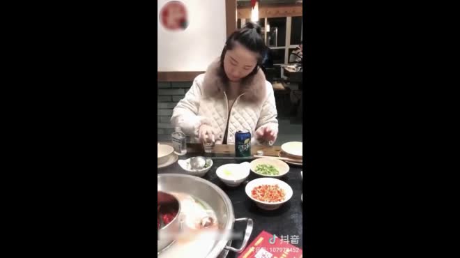Giả vờ 'nghịch dại' nhận ngay cái kết không ngờ