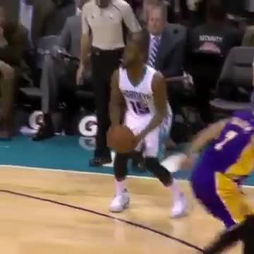 Những pha qua người đỉnh cao NBA
