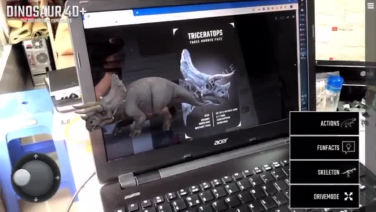 Điều khiển khủng long Dinosaur 4D xuống phố