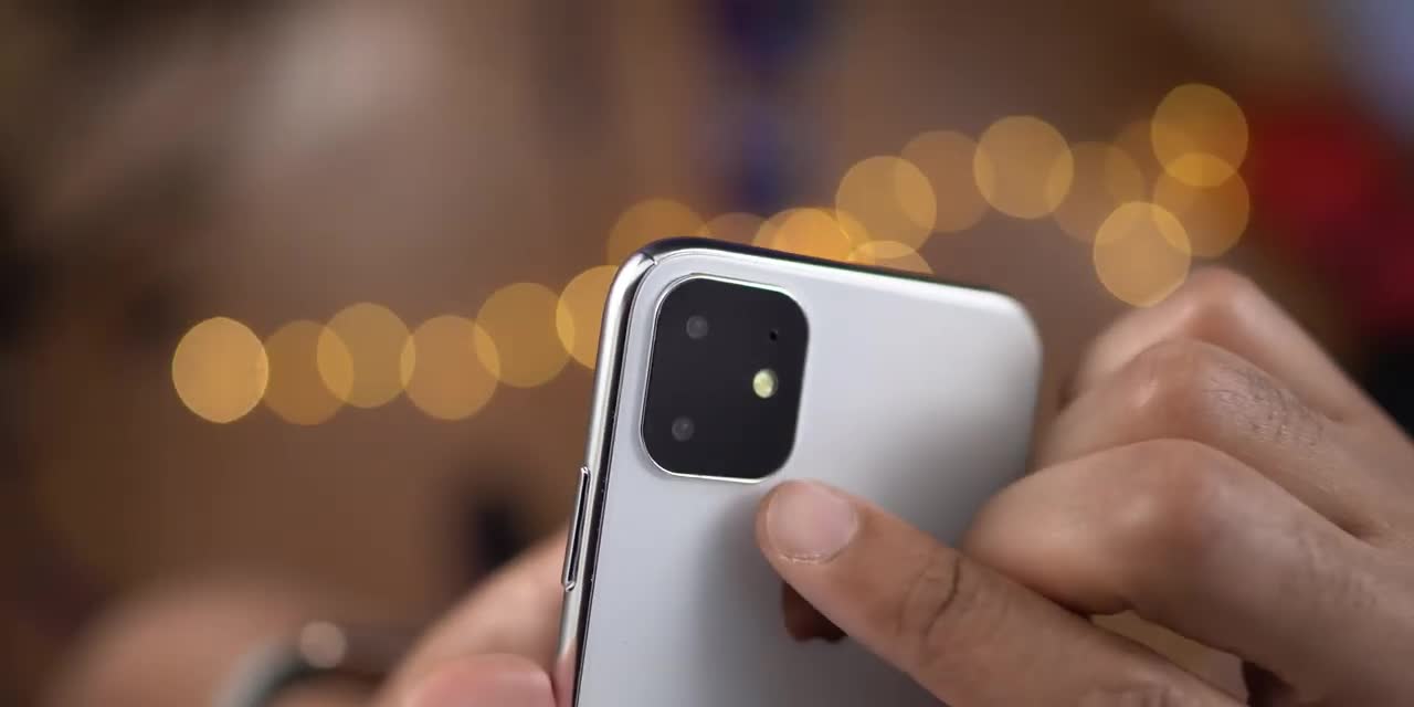 iPhone 11! Hands on with realistic models