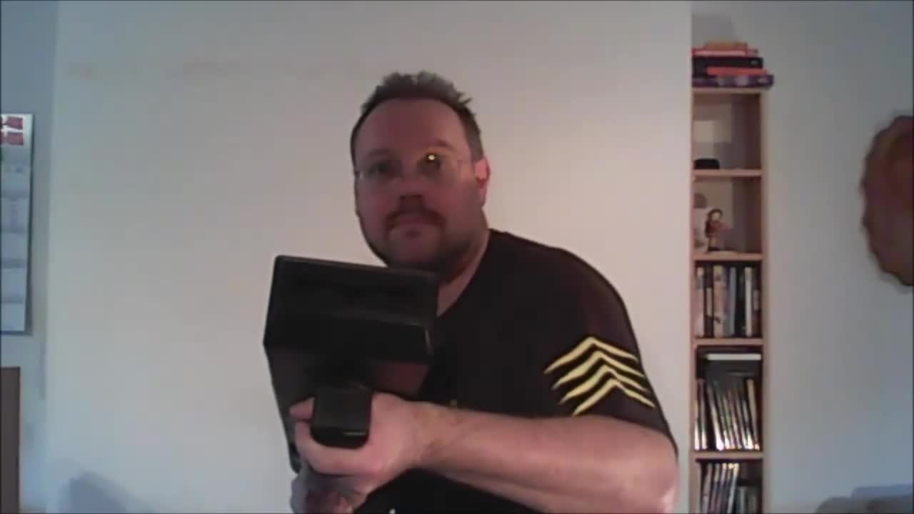 Paper Airplane Machine Gun Papierflieger Maschinenpistole