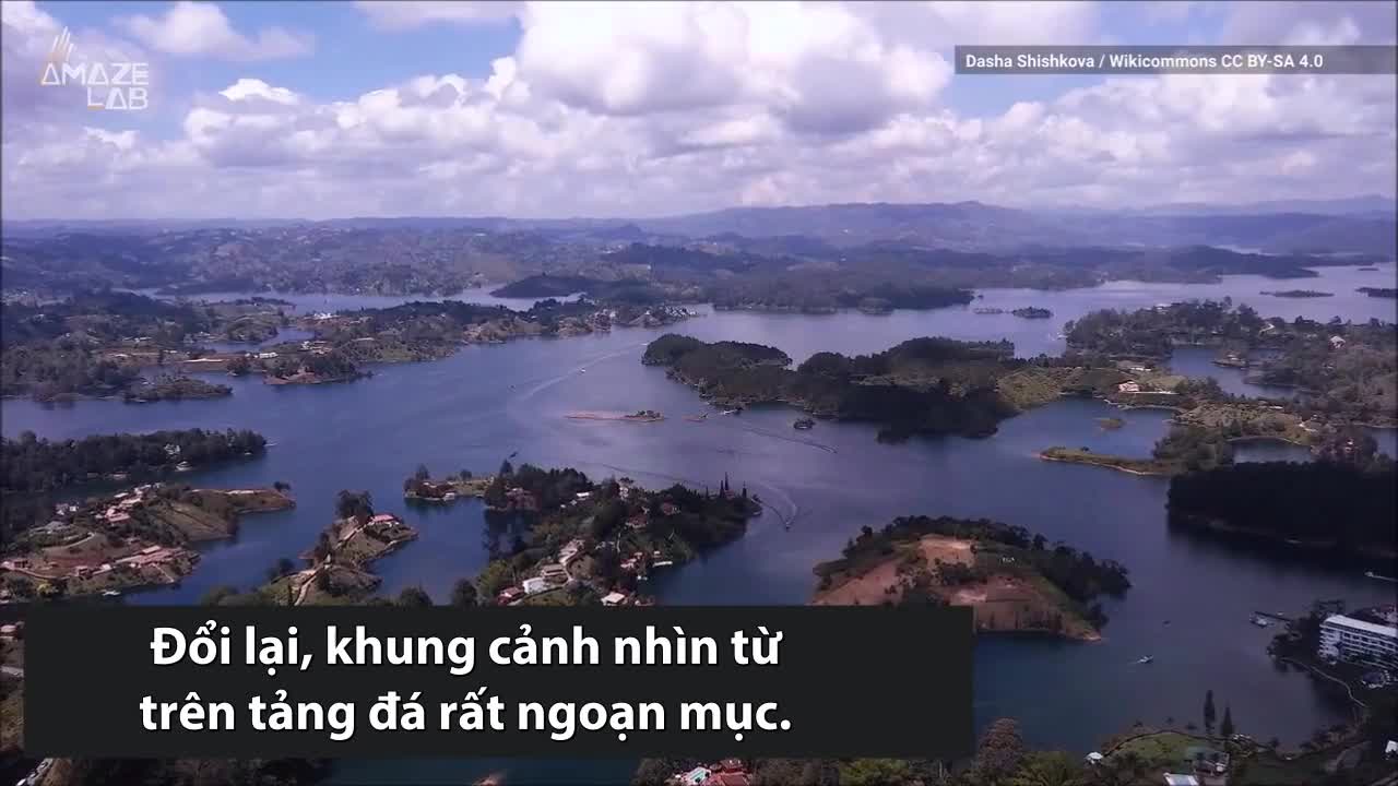 Tảng đá nguyên khối cổ xưa nặng 10 triệu tấn