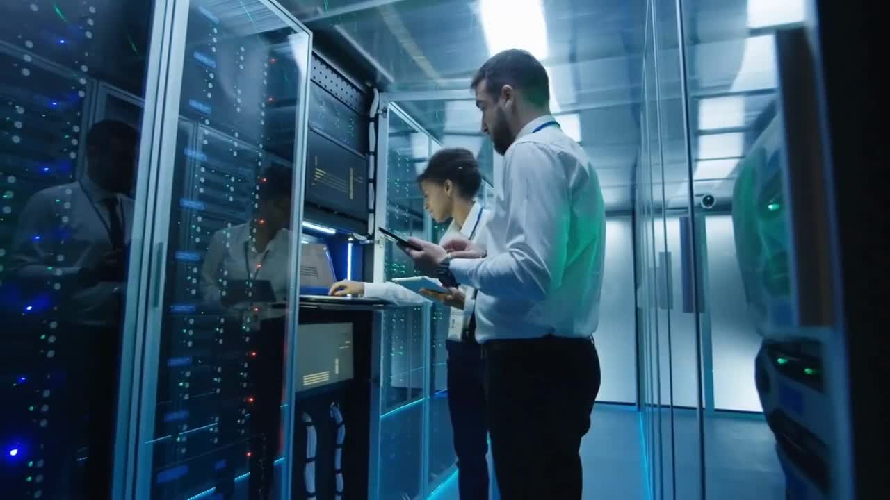 Bên trong trung tâm dữ liệu của Amazon Web Services