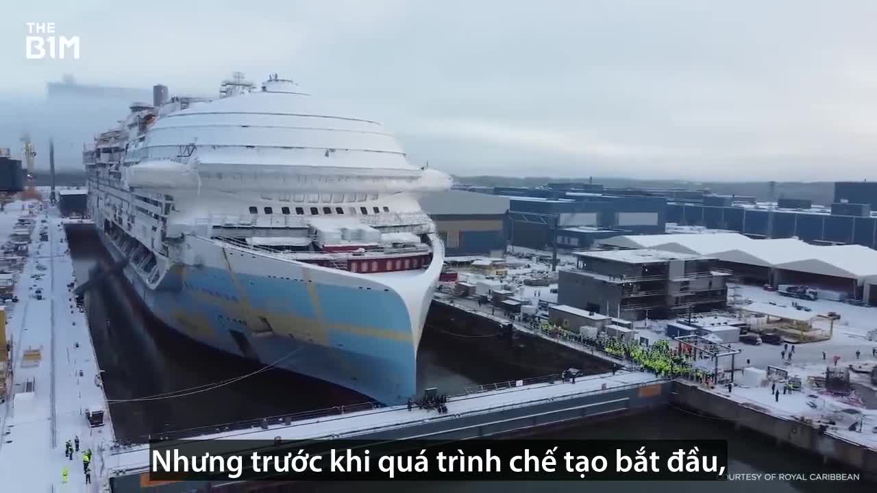 Quá trình đóng tàu du lịch lớn hơn tòa nhà chọc trời