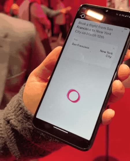 Trải nghiệm việc ra lệnh đặt chuyến bay bằng smartphone Brain AI
