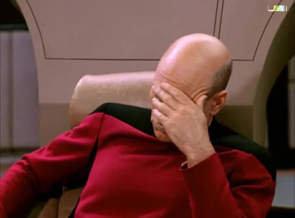 Meme Vỗ Mặt Picard