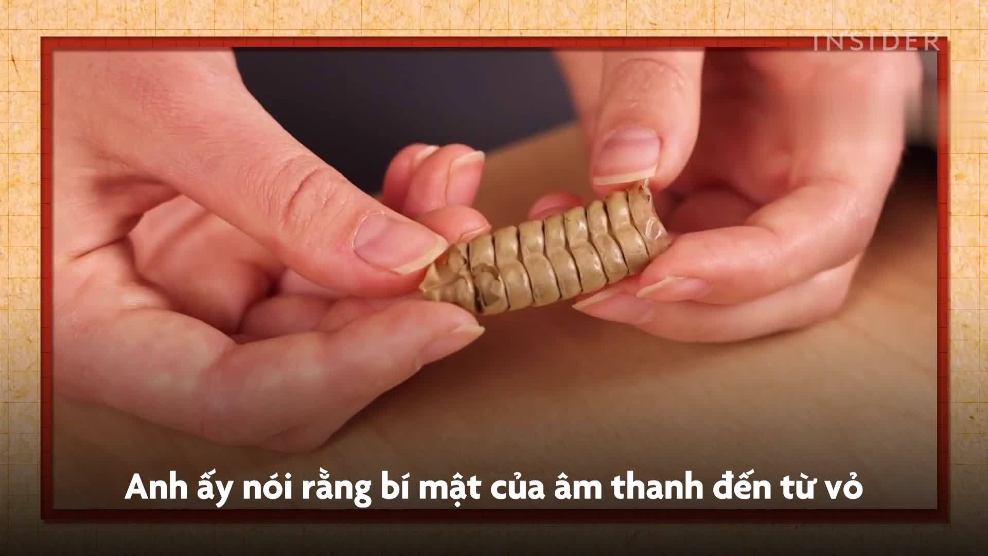 Có gì bên trong đuôi của rắn chuông1